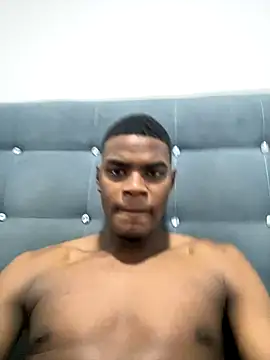 Dominic Scott online show from December 2025 03:02:02 AM