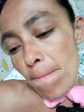 Snapshot of sarayulith chatting on November 2025 05:11:01 PM sarayulith online show from November 2025 05:11:01 PM