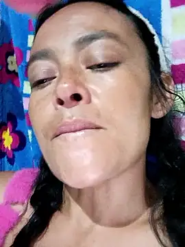 Snapshot of sarayulith chatting on February 2026 01:07:02 PM sarayulith online show from February 2026 01:07:02 PM