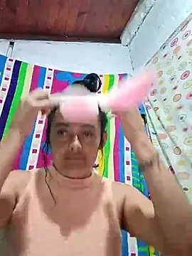 Snapshot of sarayulith chatting on February 2026 04:27:02 PM sarayulith online show from February 2026 04:27:02 PM