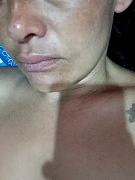 Snapshot of sarayulith chatting on March 2026 10:52:01 AM sarayulith online show from March 2026 10:52:01 AM