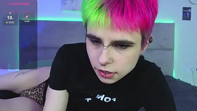 Snapshot of Alex_Vallley chatting on October 2025 11:05:01 PM Alex Vallley online show from October 2025 11:05:01 PM