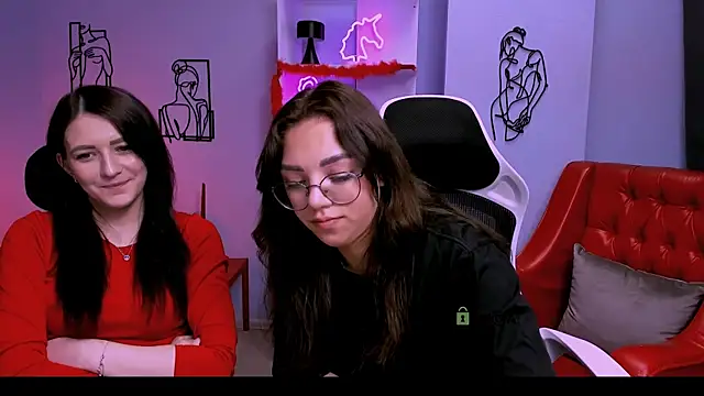 kiki swan online show from March 2025 11:12:01 PM