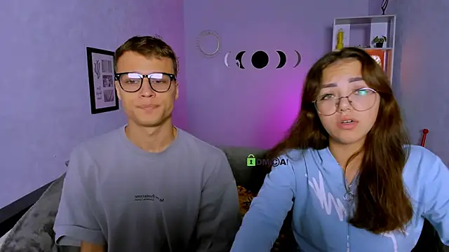 kiki swan online show from October 2025 06:00:01 AM