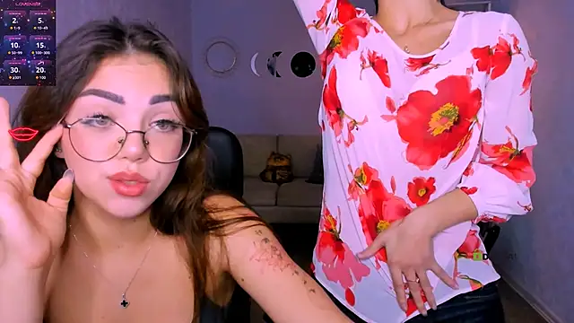 kiki swan online show from November 2025 03:23:01 PM