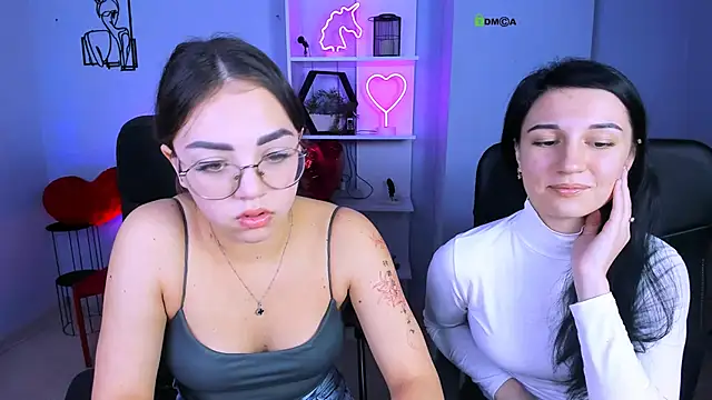 kiki swan online show from November 2025 07:40:01 AM