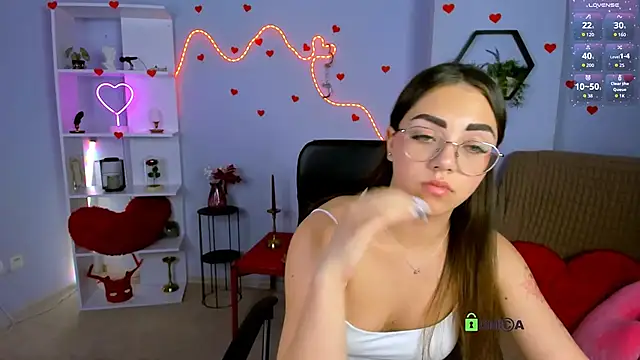 kiki swan online show from June 2026 02:53:01 AM