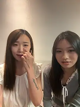 Snapshot of TOP_yoyo chatting on September 2025 11:04:02 AM TOP yoyo online show from September 2025 11:04:02 AM