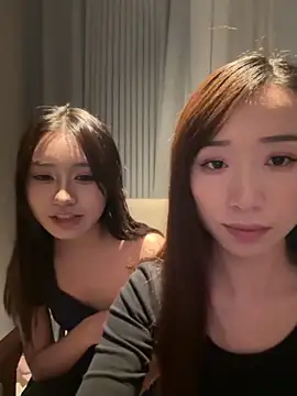 Snapshot of TOP_yoyo chatting on October 2025 01:22:01 PM TOP yoyo online show from October 2025 01:22:01 PM