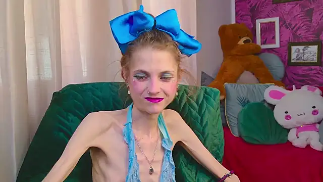 KittyRaine online show from May 2026 12:13:02 PM
