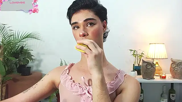 Snapshot of juanes_puthee chatting on March 2026 02:14:02 AM juanes puthee online show from March 2026 02:14:02 AM