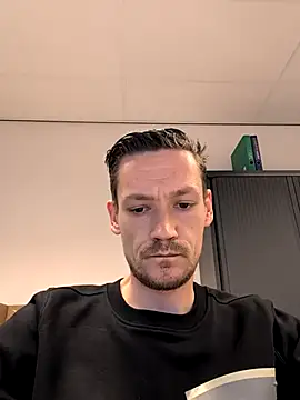 arnoanro online show from March 2026 01:06:01 PM