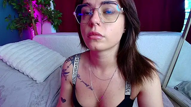 Perfect Moans online show from May 2026 04:10:01 AM