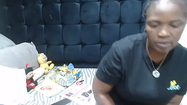 Snapshot of TaurusClitCake chatting on September 2025 12:21:02 PM TaurusClitCake online show from September 2025 12:21:02 PM