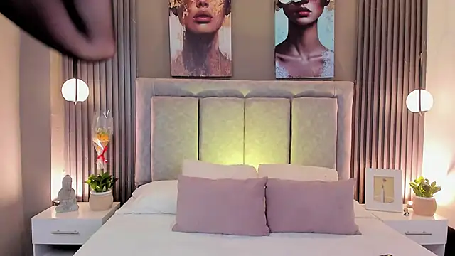 GiannaColling1 online show from September 2025 04:08:01 PM