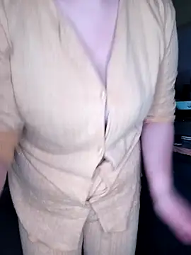 Snapshot of patrona_sexooo chatting on February 2026 09:46:02 PM patrona sexooo online show from February 2026 09:46:02 PM