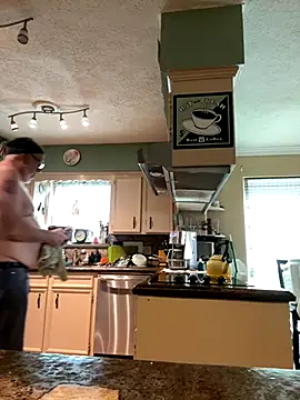 superbearboss online show from November 2025 06:42:02 PM