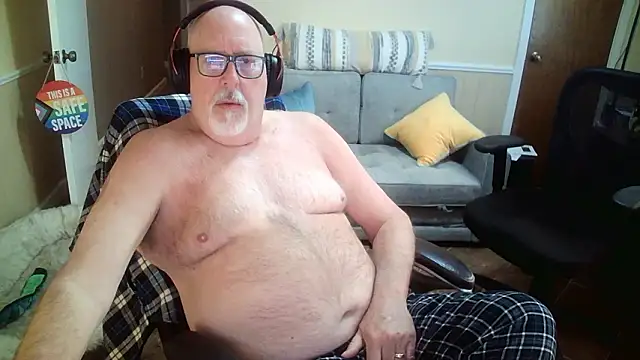 superbearboss online show from January 2026 05:05:01 PM