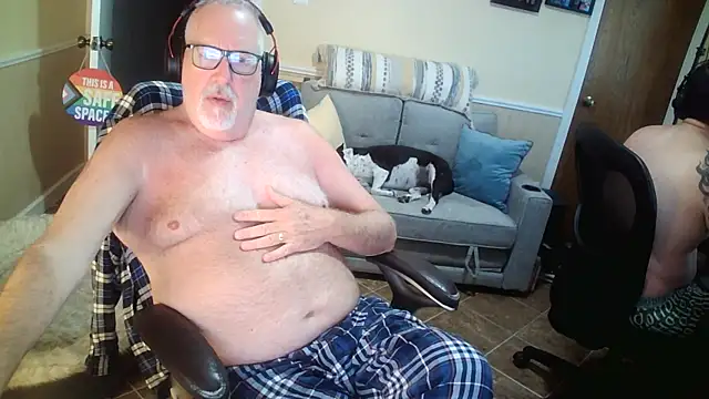 superbearboss online show from May 2026 12:45:01 PM