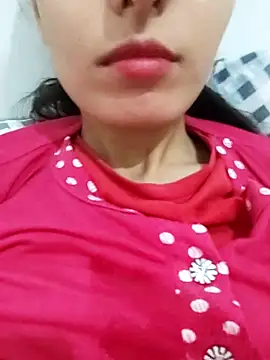 Snapshot of saraaxx1 chatting on November 2025 09:19:02 AM saraaxx1 online show from November 2025 09:19:02 AM