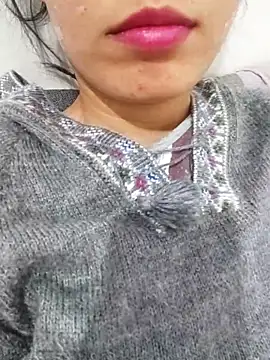 saraaxx1 online show from March 2026 03:17:01 PM