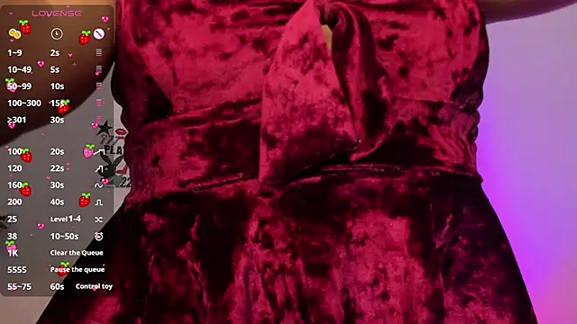  Emily Thompson  online show from October 2025 10:40:01 PM