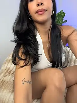  Emily Thompson  online show from July 2026 12:06:01 AM