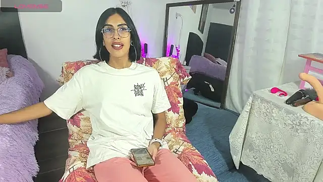 verodaza online show from May 2026 04:09:02 AM