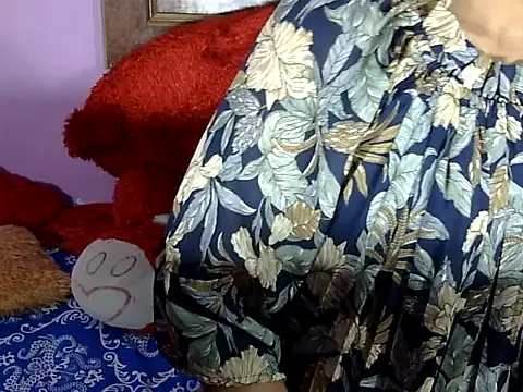 Snapshot of priya_patel chatting on November 2025 05:07:01 AM priya patel online show from November 2025 05:07:01 AM