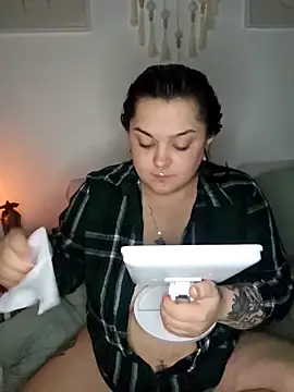 Saucy-Serenity online show from February 2026 08:01:01 PM