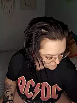 Saucy-Serenity online show from March 2026 08:26:01 PM