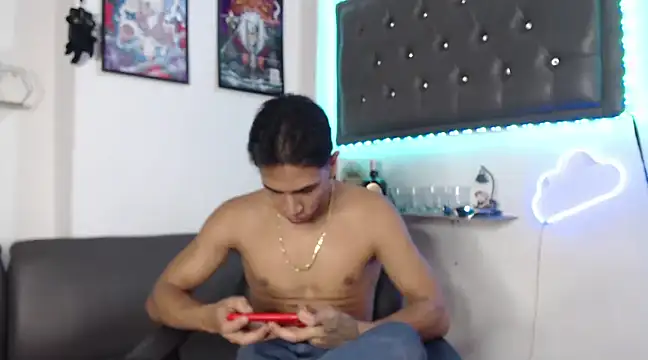 Monkey uchiha777 online show from March 2025 12:28:01 PM