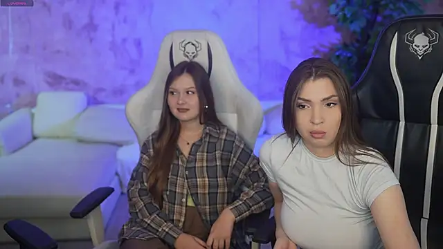 Billie054 online show from October 2025 06:44:01 AM