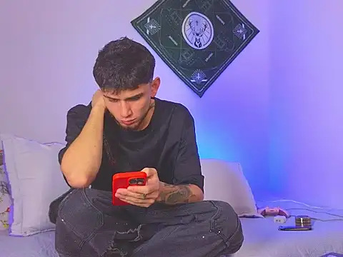 samevansx  online show from November 2025 05:27:01 PM