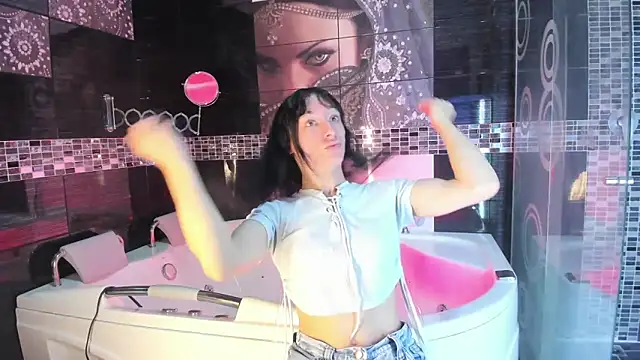 Snapshot of Small_Hot19 chatting on October 2025 11:19:01 AM Small Hot19 online show from October 2025 11:19:01 AM