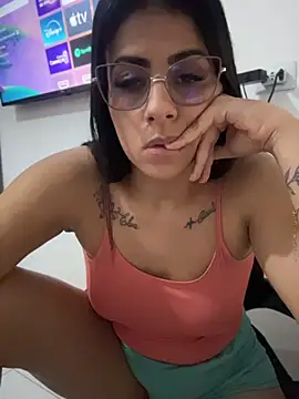 Snapshot of jheicylli chatting on June 2026 04:13:01 PM jheicylli online show from June 2026 04:13:01 PM
