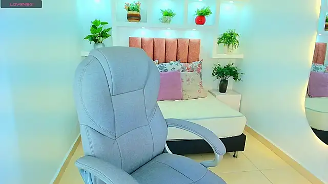 Snapshot of sharon_rosse__ chatting on November 2025 11:58:01 AM sharon rosse online show from November 2025 11:58:01 AM