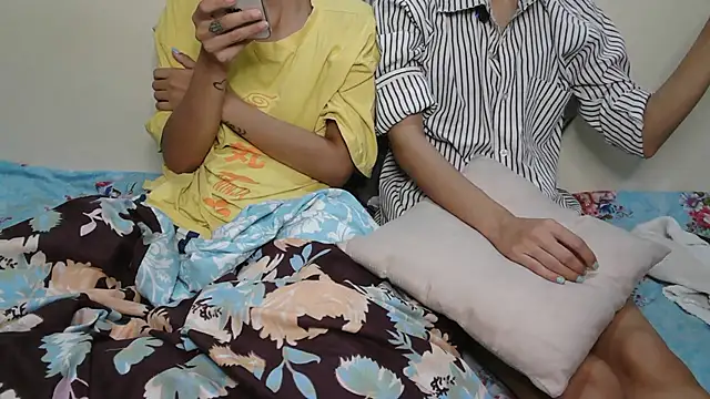 Snapshot of NaughtyThrouple007 chatting on November 2025 05:48:02 PM NaughtyThrouple007 online show from November 2025 05:48:02 PM