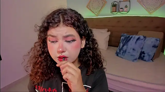  Lilly miller online show from November 2025 06:52:01 PM