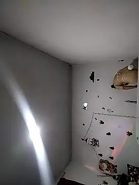 esmeralda jadees online show from December 2025 08:59:02 PM