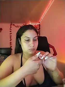 esmeralda jadees online show from May 2026 08:27:01 PM
