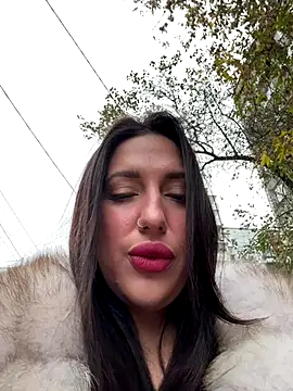 Snapshot of AleksandraRich chatting on October 2025 02:31:01 AM AleksandraRich online show from October 2025 02:31:01 AM