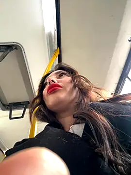 Snapshot of AleksandraRich chatting on October 2025 02:55:01 AM AleksandraRich online show from October 2025 02:55:01 AM