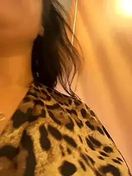 Snapshot of AleksandraRich chatting on November 2025 02:58:01 AM AleksandraRich online show from November 2025 02:58:01 AM