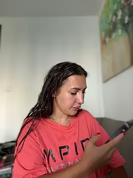 Snapshot of AleksandraRich chatting on March 2026 02:18:02 AM AleksandraRich online show from March 2026 02:18:02 AM