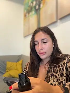 Snapshot of AleksandraRich chatting on March 2026 12:37:02 AM AleksandraRich online show from March 2026 12:37:02 AM