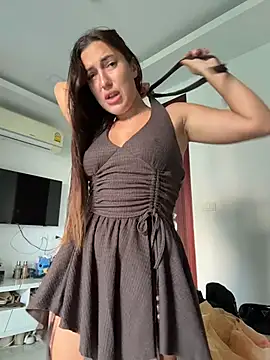 Snapshot of AleksandraRich chatting on March 2026 01:44:01 AM AleksandraRich online show from March 2026 01:44:01 AM