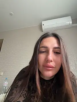 Snapshot of AleksandraRich chatting on May 2026 01:14:01 AM AleksandraRich online show from May 2026 01:14:01 AM