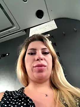 Snapshot of Alicedream5 chatting on September 2025 03:34:01 PM Alicedream5 online show from September 2025 03:34:01 PM