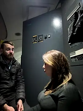 Snapshot of Alicedream5 chatting on October 2025 03:29:01 AM Alicedream5 online show from October 2025 03:29:01 AM